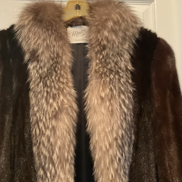 Genuine mink coat with fox trim - Picture 2 of 9